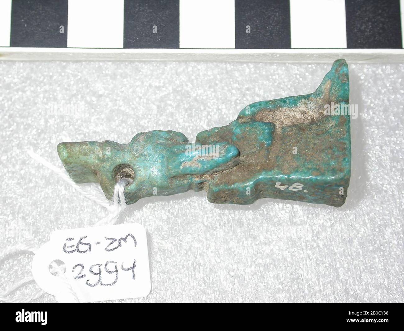 Statue, Isis, assis, Horus, amulet, dieu, déesse, foi, 4.9 cm, Egypte Banque D'Images