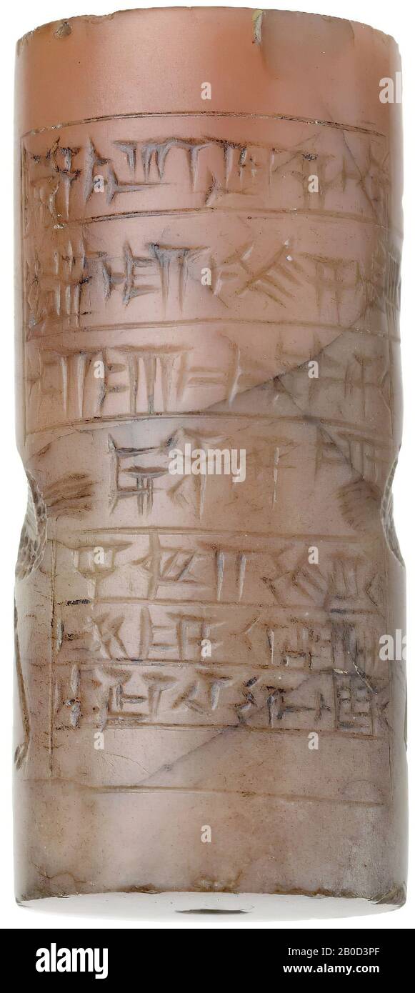 VZ: Démon avec 4 ailes entre deux autruches, inscription, joint d'antenne, chalcedonie, couleur: Rose, forme: Cylindre, traitement:, méthode: L. 48,5 mm, Diam. 22 mm, environ -715 BC. C. 715 BC, inconnu Banque D'Images