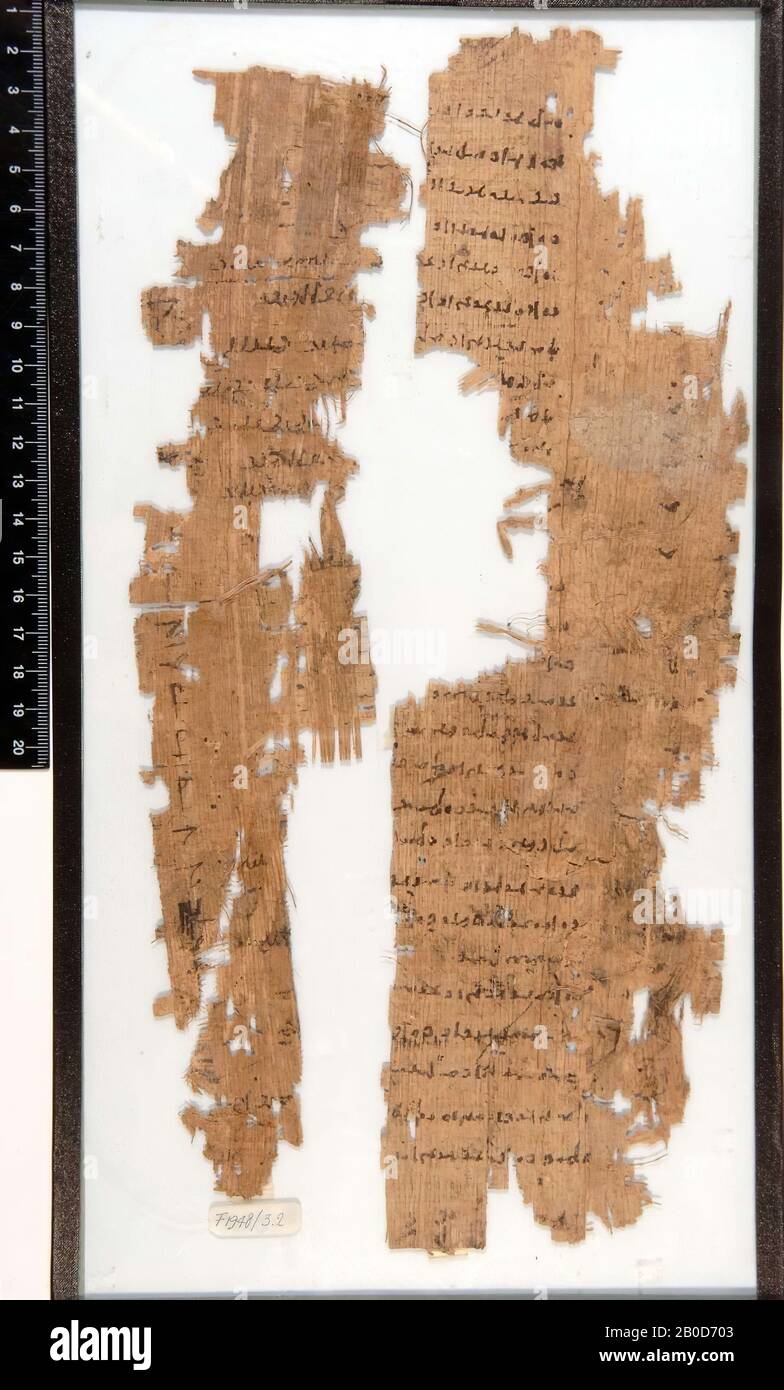 Recto, verso, liste de noms, écriture, recto, papyrus, 31 x 16 cm, Période gréco-romaine, Ptolemaeëntijd, 1e V.C. - 1ère AD, Egypte Banque D'Images