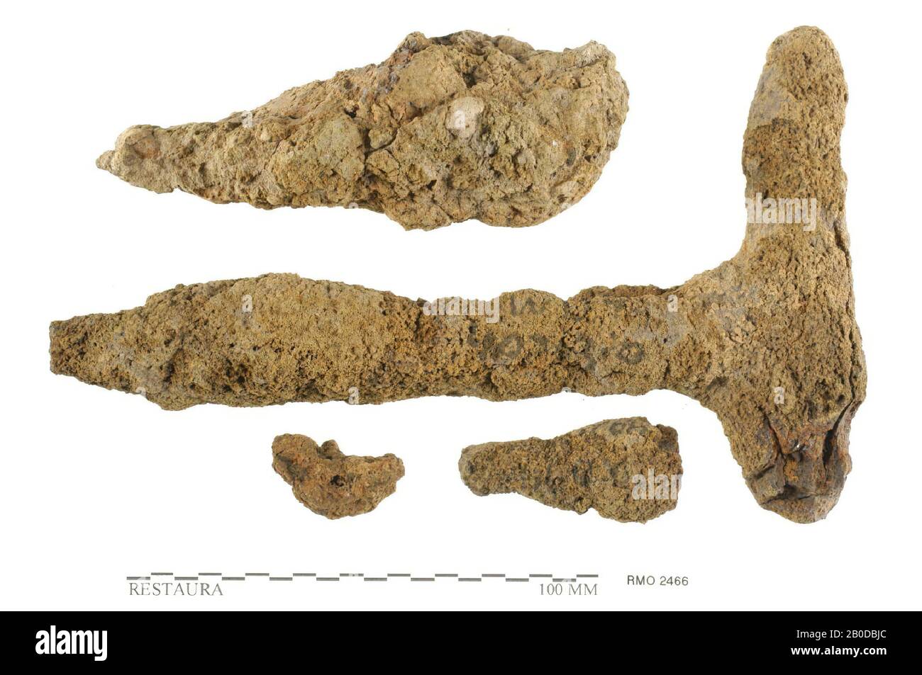 Pays-Bas Moyen âge, objet, en forme de marteau, pointe avec arbre ?, fer, 16,5 x 10,4, 11,2 x 4,2 cm, x, Pays-Bas, Utrecht, Wijk bij Duurstede, Wijk bij Duurstede, Dorestad Banque D'Images