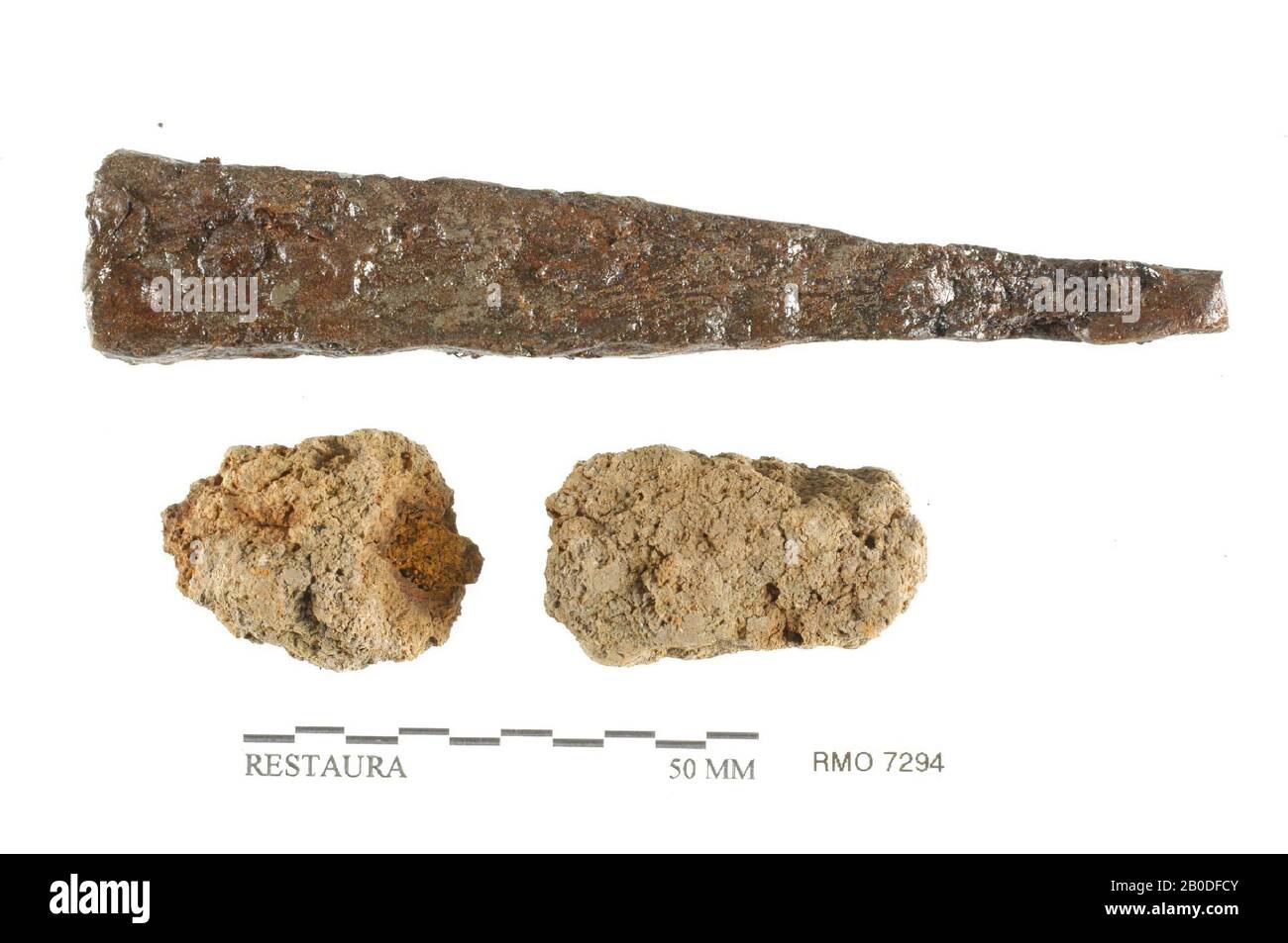 Pays-Bas Moyen âge, partie de clou, clef, solide, fer, 5,5 x 2,3 cm, 10,8 x 1,9 cm, x, Pays-Bas, Utrecht, Wijk bij Duurstede, Wijk bij Duurstede, Dorestad Banque D'Images