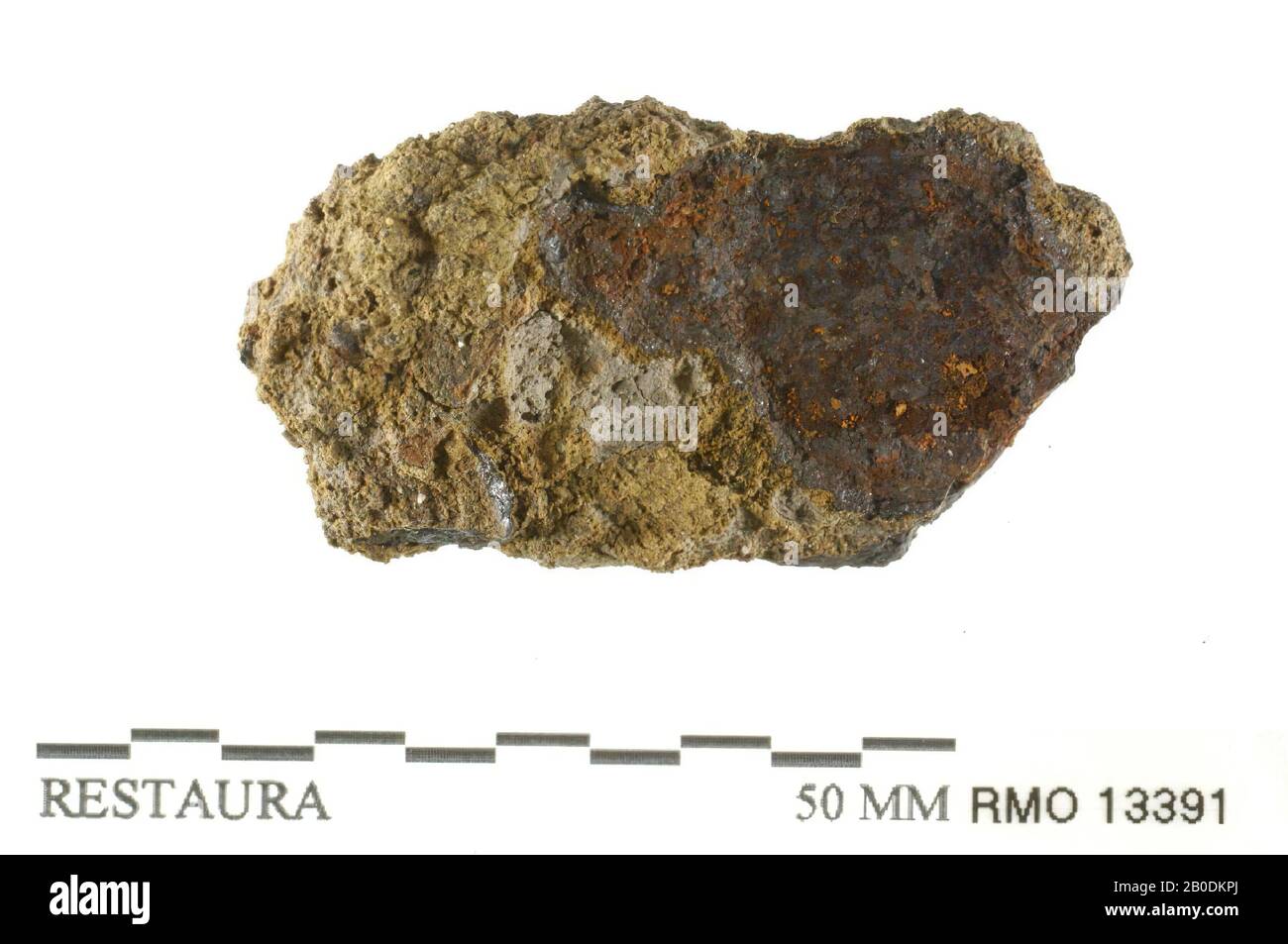 Partie de tige, avec trou, partie de tige, avec trou, fer, 4,5 x 2,3 cm, x, Pays-Bas, Utrecht, Wijk bij Duurstede, Wijk bij Duurstede, Dorestad Banque D'Images