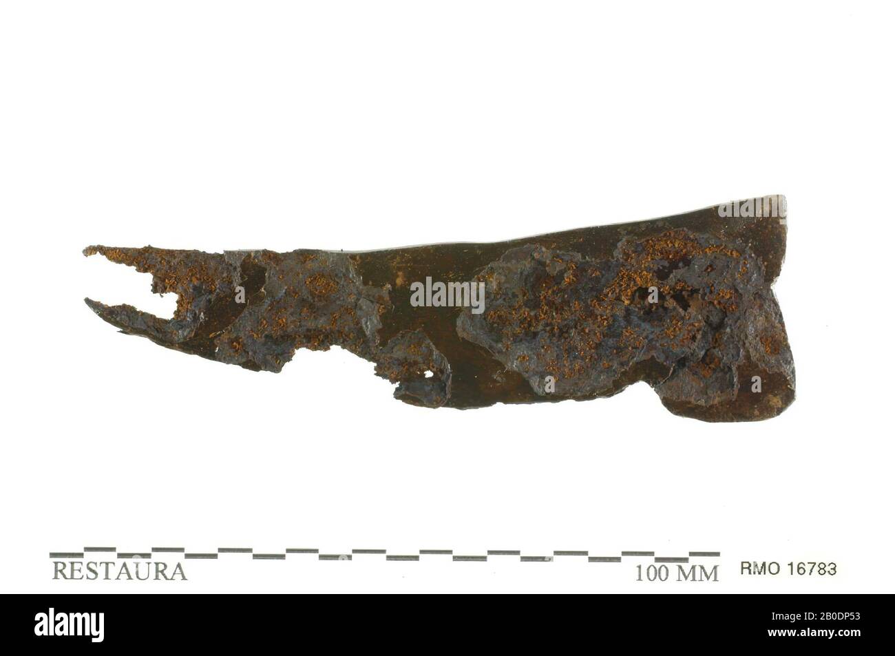 Pays-Bas Moyen âge, partie de lame de couteau, fer, 10,5 x 3,3 cm, x, Pays-Bas, Utrecht, Wijk bij Duurstede, Wijk bij Duurstede, Dorestad Banque D'Images