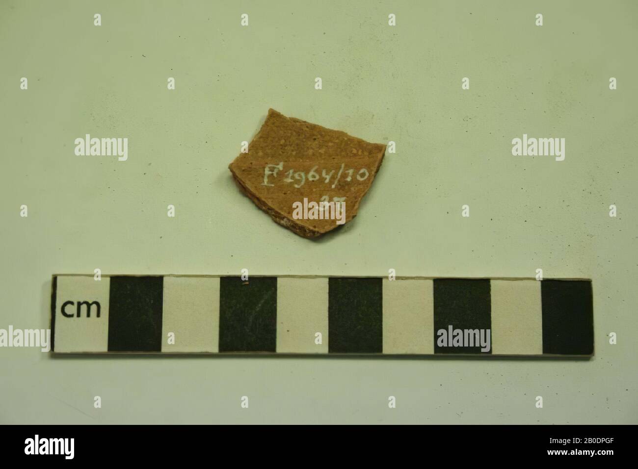 Egypte, shard, faïence, 3 x 2,5 cm Banque D'Images