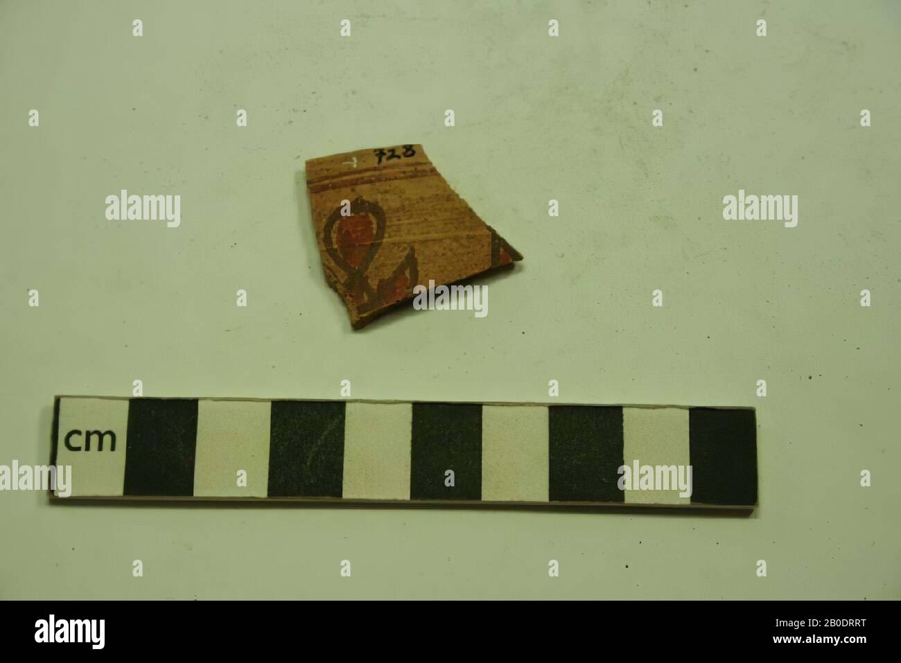 Egypte, shard, faïence, 3 x 2,5 cm Banque D'Images