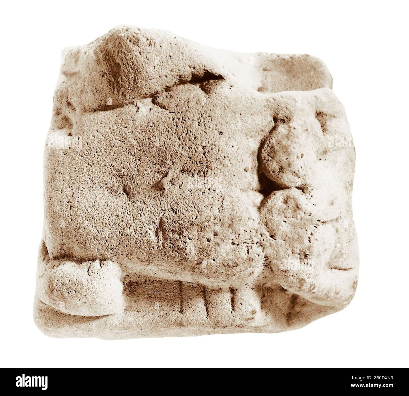 Pays-Bas période romaine, autel, fragments, pierre, calcaire, 11 x 10,5 x 6 cm, environ 2 kg, roman 150-250, Pays-Bas, Zélande, Noord-Beveland, Colijnsplaat, Oosterschelde Banque D'Images