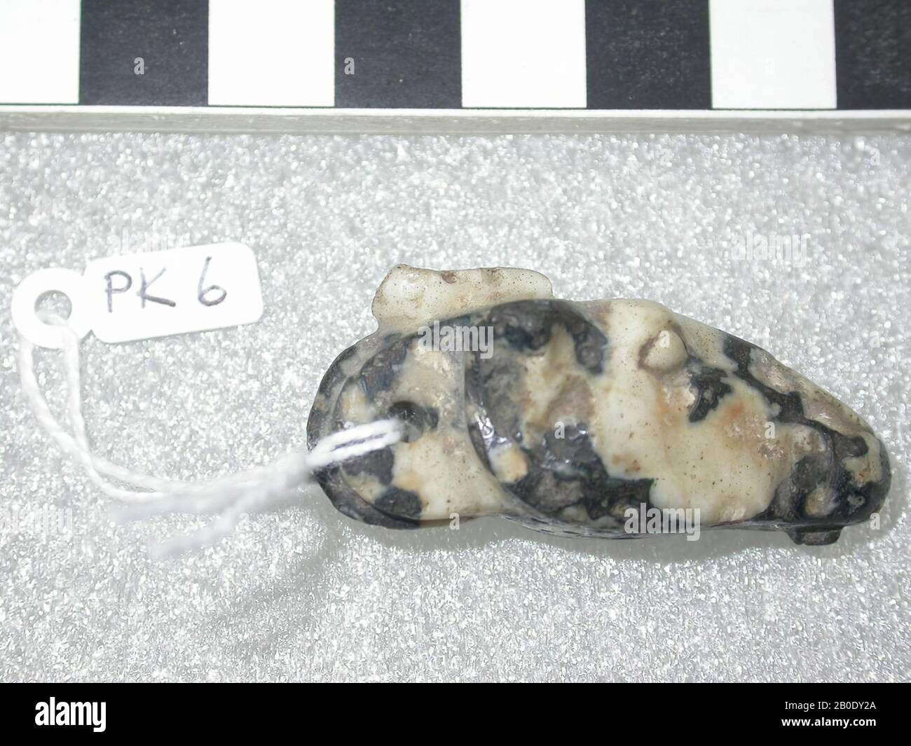 Egypte, amulet, animal, pierre, noir, marbré blanc, 4,5 cm, 1 3, 4 po, emplacement, Egypte Banque D'Images