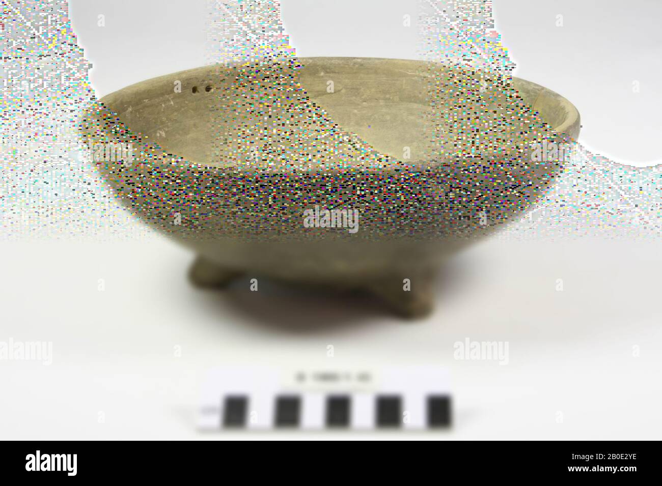 Vaisselle, faïence, H 9,4 cm, D 25 cm, Iran Banque D'Images