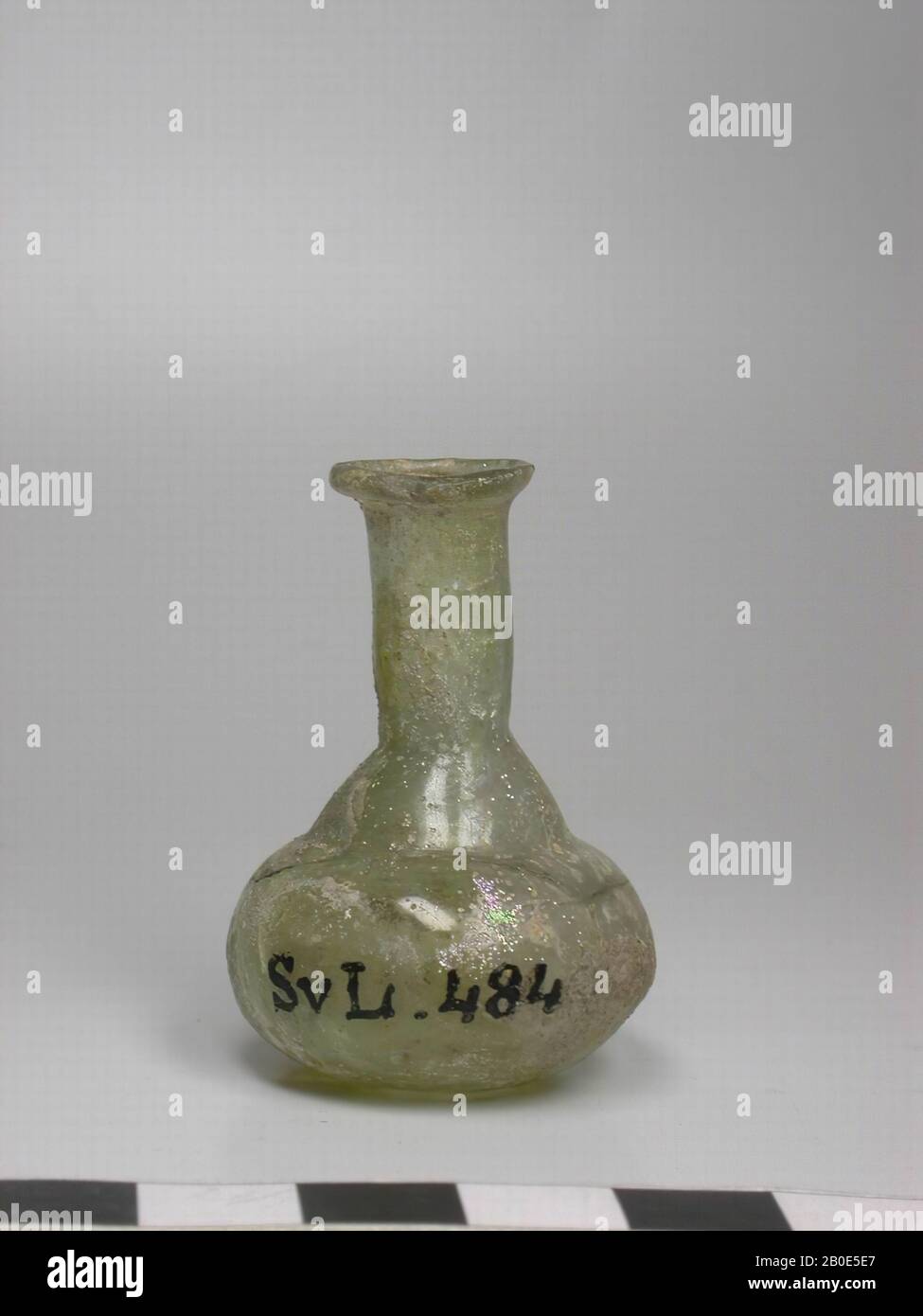 Vaisselle, verre, H 4,5 cm, D ventre 3 cm, dinde Banque D'Images