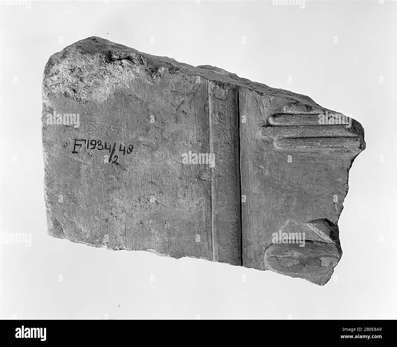 Inscription, relief, calcaire, 12,5 x 17,5 x 6 cm, Royaume du milieu, 12ème dynastie, Egypte Banque D'Images