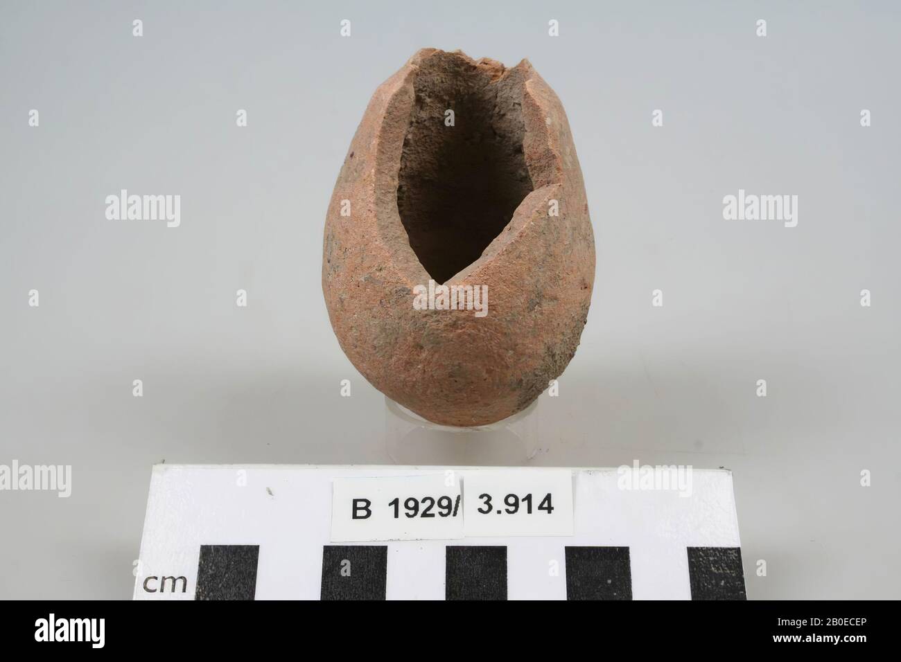 Pichet, faïence, h: 7,3 cm, diam: 5 cm, Israël Banque D'Images