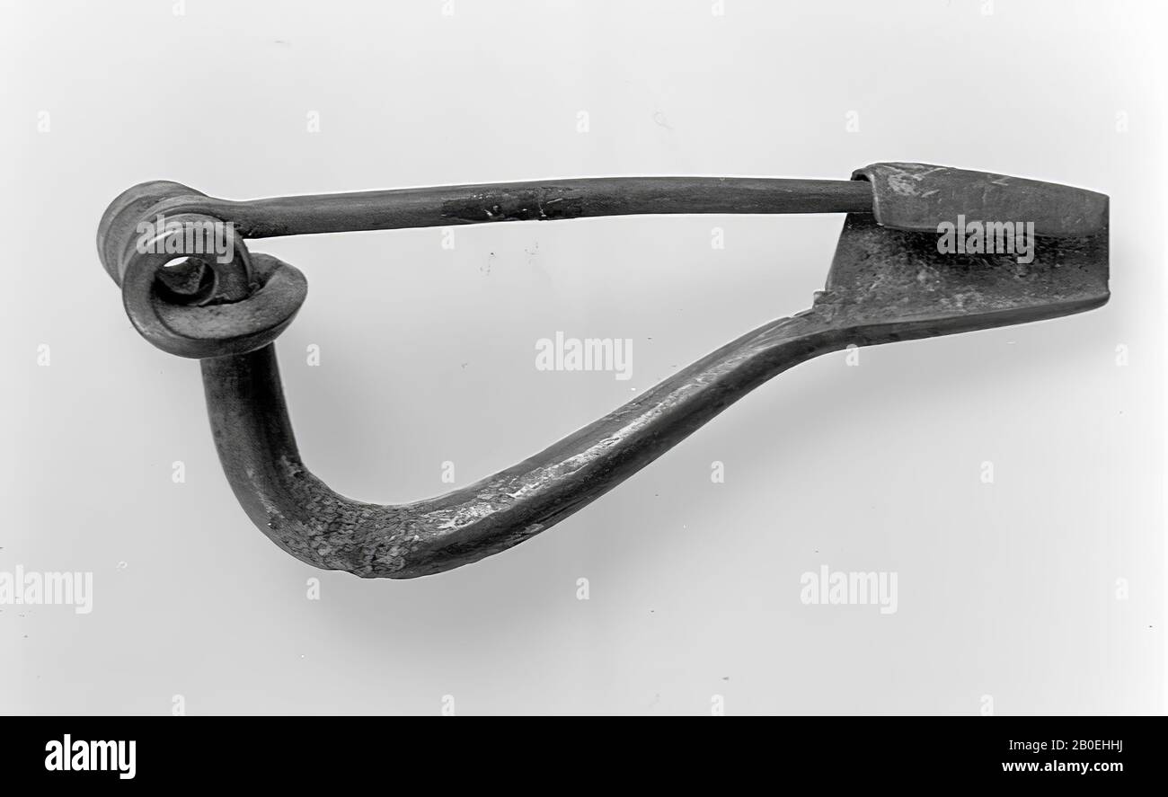 Fibula, fibula de harpe, bronze, 1,9 x 4,9 cm, période romaine, Italie Banque D'Images