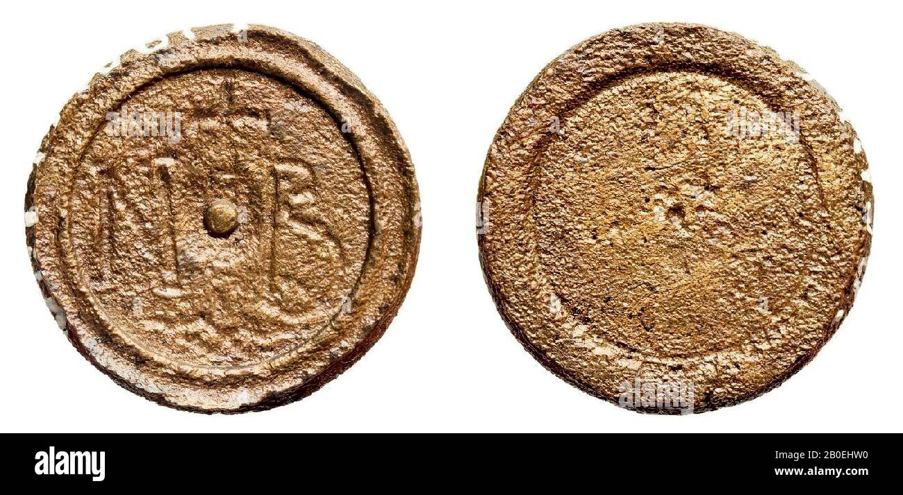 Poids, bronze, Diam. 2 cm, H. 0,37 cm, poids 7,48 g, byzantin, Turquie Banque D'Images