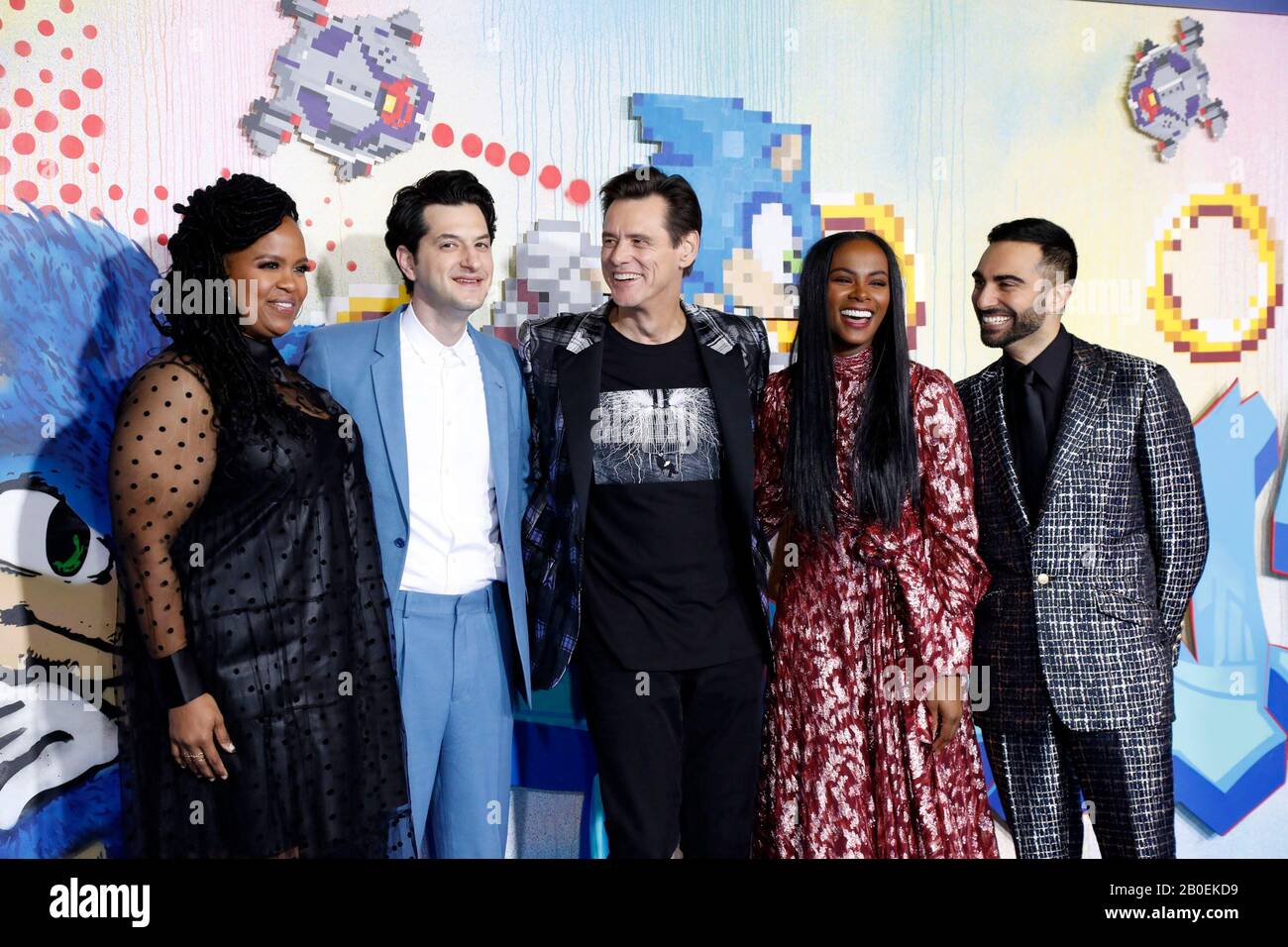 Los Angeles, Californie. 12 février 2020. LOS ANGELES - 12 FÉVRIER : Natasha Rothwell, Ben Schwartz, Jim Carrey, Tika Sumpter, Lee Majdoub à l'examen spécial 'Sonic The Hedgehog' au Village Theatre le 12 février 2020 à Westwood, CA aux arrivées de SONIC THE HEDGEHOG Special screening, Regency Village Theatre - Westwood, Los Angeles, CA le 12 février 2020. Crédit: Priscilla Grant/Everett Collection/Alay Live News Banque D'Images