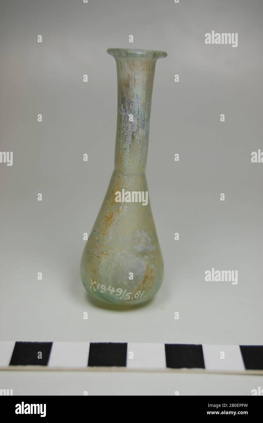 Antiquité classique, balsamarium, verre, 7,3 cm Banque D'Images