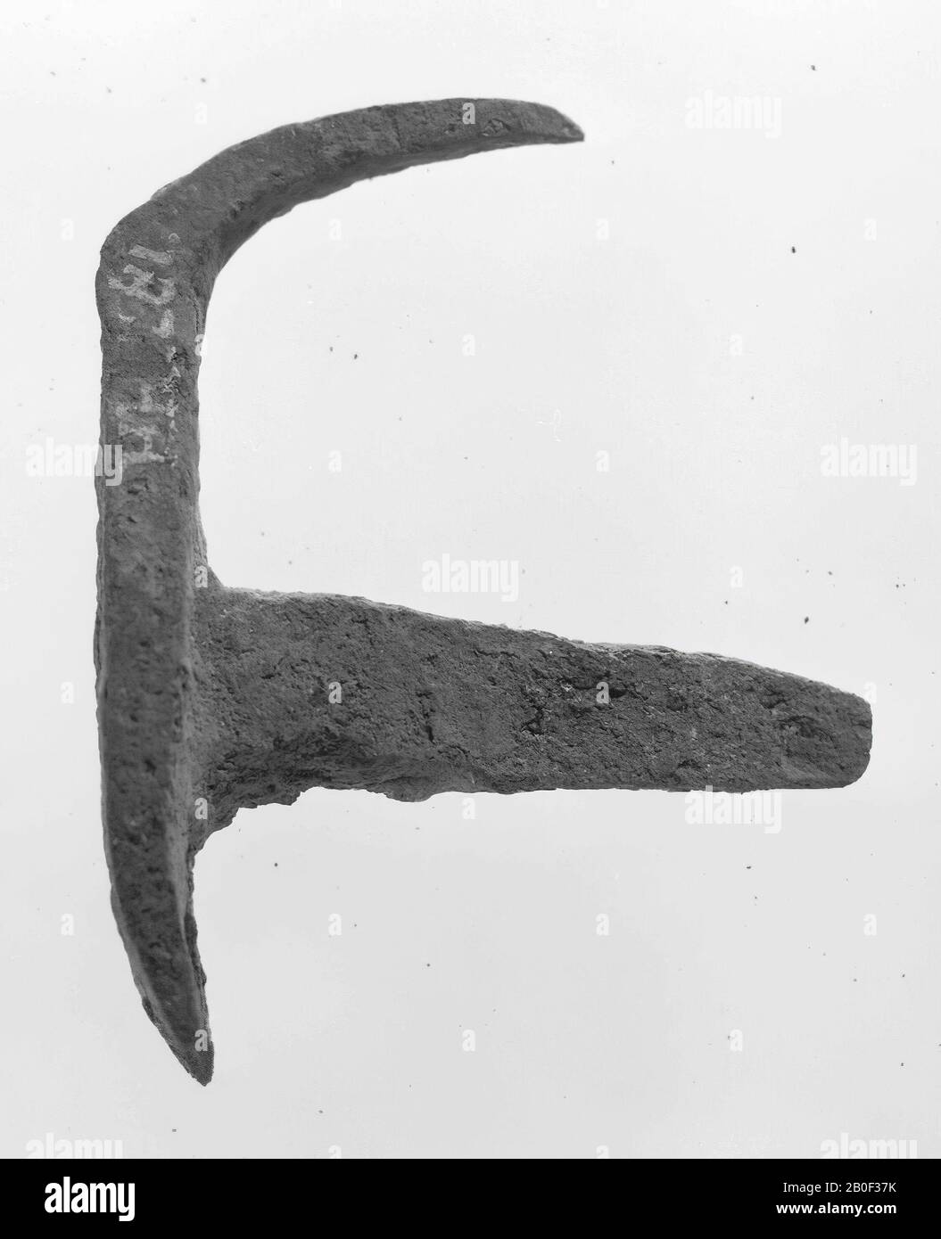Outil fer., objet, métal, fer, 9 x 5,7 cm, romain 1-200, Pays-Bas,  Limbourg, Maastricht, Heer, Backbosch Photo Stock - Alamy