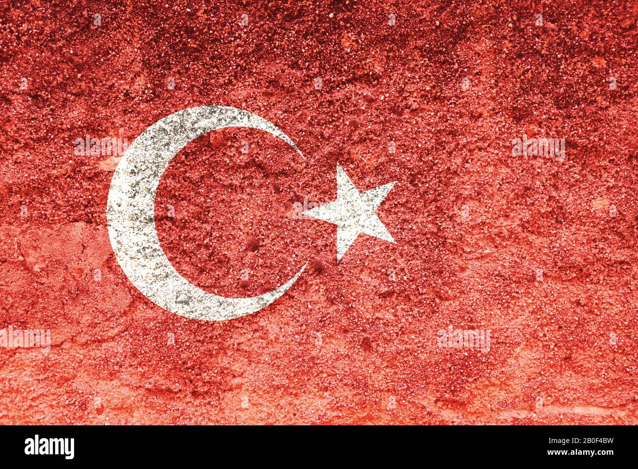 Drapeau de la Turquie sur le mur. Drapeau turc peint sur un mur sale grunge. Turquie, langue et culture turques concept Banque D'Images