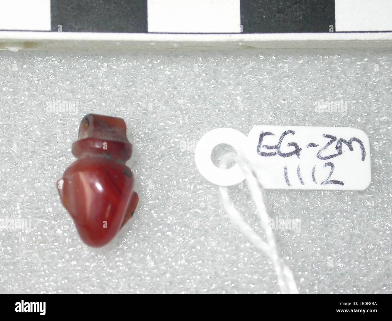 Vase coeur, amulet, objet, cornaline, 1,5 cm, Egypte Banque D'Images