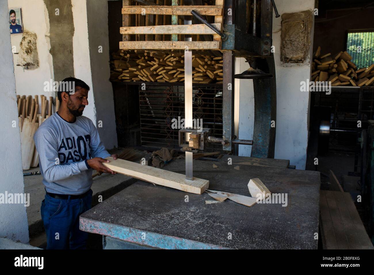 Faire Du Cricket Bat Banque D'Images