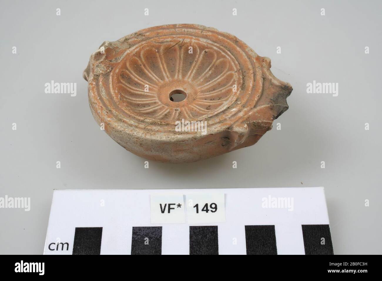 Pays-Bas période romaine, lampe à huile, faïence, 10 x 5,6 x 2,8 cm, romaine, Pays-Bas, Utrecht, Bunnik, Vechten Banque D'Images