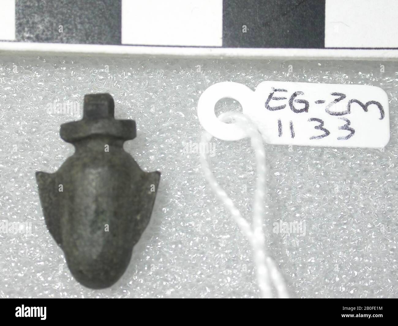 Vase coeur, amulet, objet, pierre (gris), 1,9 cm, Egypte Banque D'Images
