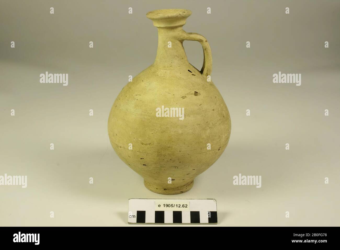 Pichet de poterie, pichet, faïence, h: 22,3 cm, diam: 15,5 cm, roman, Pays-Bas, Gueldre, Nimègue, Nimègue Banque D'Images