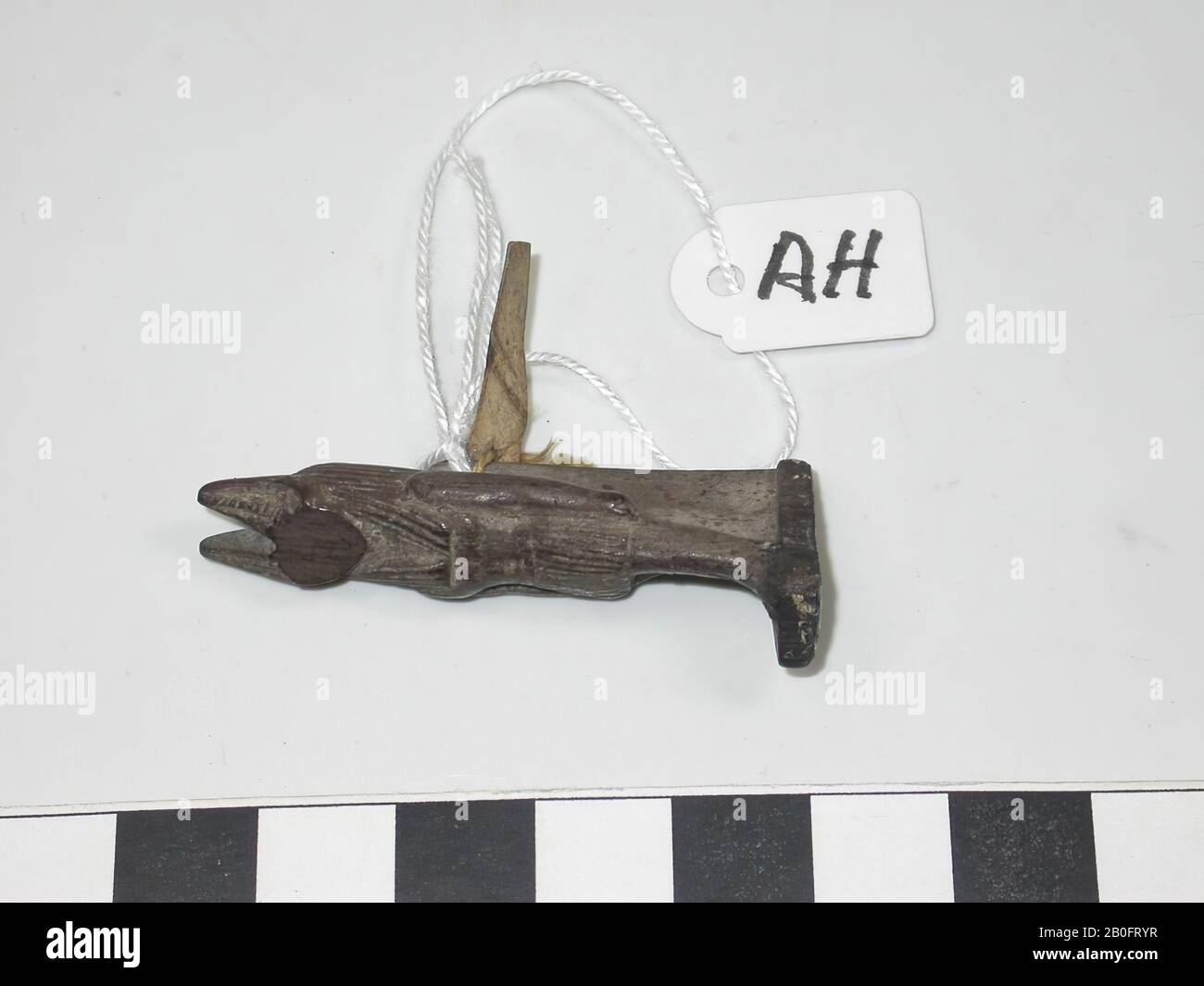 Statue, Anubis, debout, amulet, dieu, bois, 4,6 cm (1 13 Banque D'Images