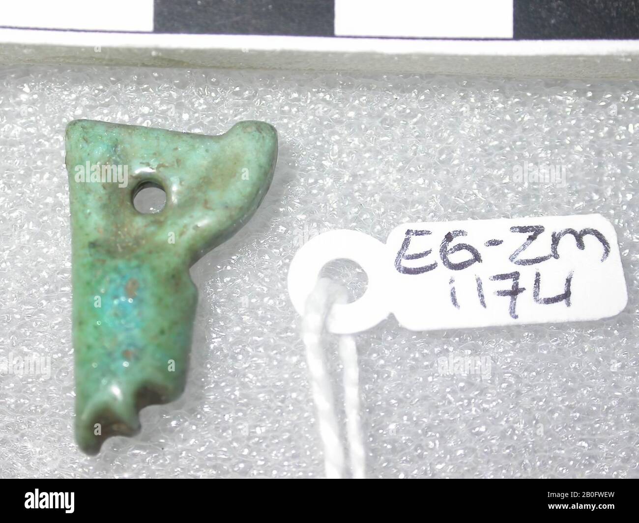 Couronne, Basse-Égypte, amulet, objet, foi, 1,9 cm, Egypte Banque D'Images