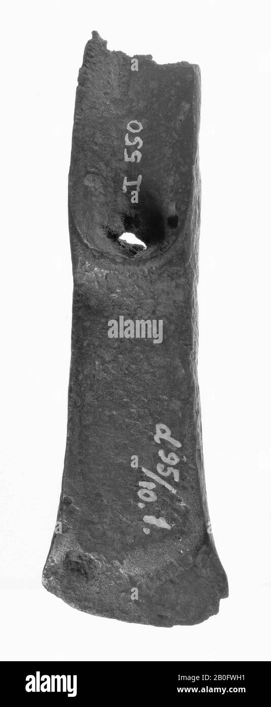 talon de bronze hache, tranchant à la coupe, à l'extrémité supérieure deux fentes pour une poignée, hache, métal, bronze, longueur: 10,4 cm, préhistorique -1300 Banque D'Images