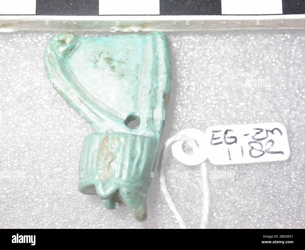 Couronne, Basse-Égypte, amulet, objet, foi, 3,3 cm, Egypte Banque D'Images