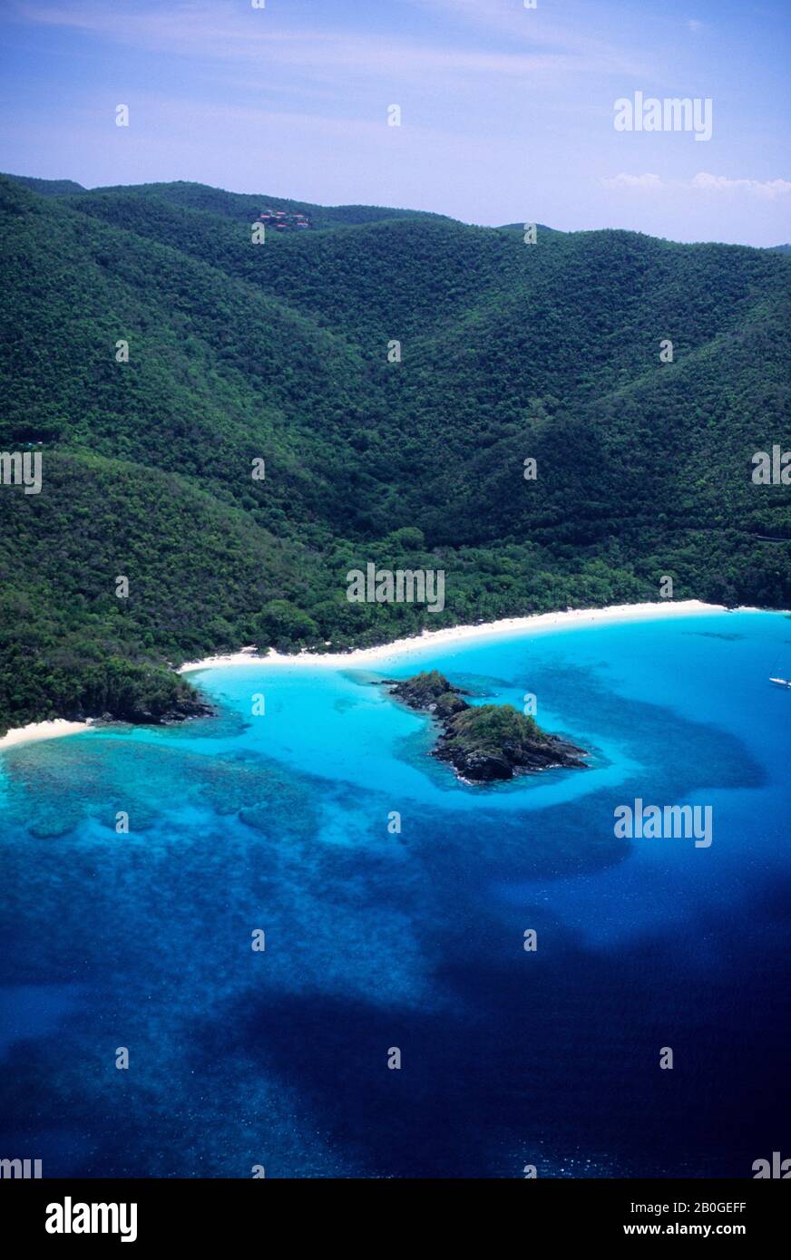 ÎLE VIERGE DES ÉTATS-UNIS, ST. JOHNS, VUE AÉRIENNE DE TRUNK BAY Banque D'Images