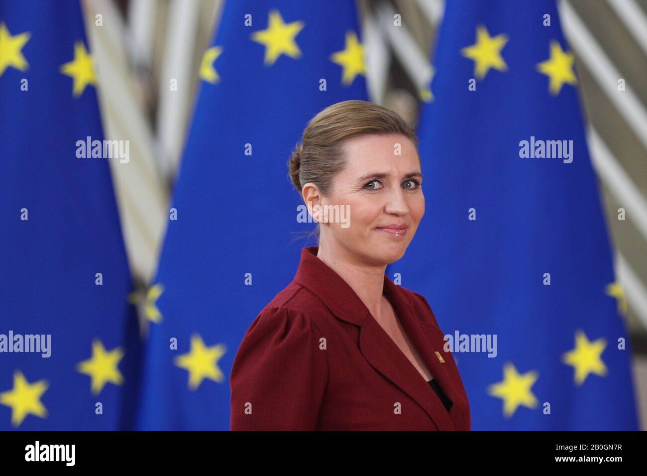 Bruxelles, Belgique. 20 février 2020. Le Premier ministre danois, Mme Mette Frederiksen, arrive pour une réunion spéciale du Conseil européen au siège de l'UE à Bruxelles, Belgique, le 20 février 2020. Les dirigeants viseront à se mettre d'accord sur le budget à long terme de l'UE pour 2021-2027, le cadre financier pluriannuel (CFP). Crédit: Zheng Huansong/Xinhua/Alay Live News Banque D'Images