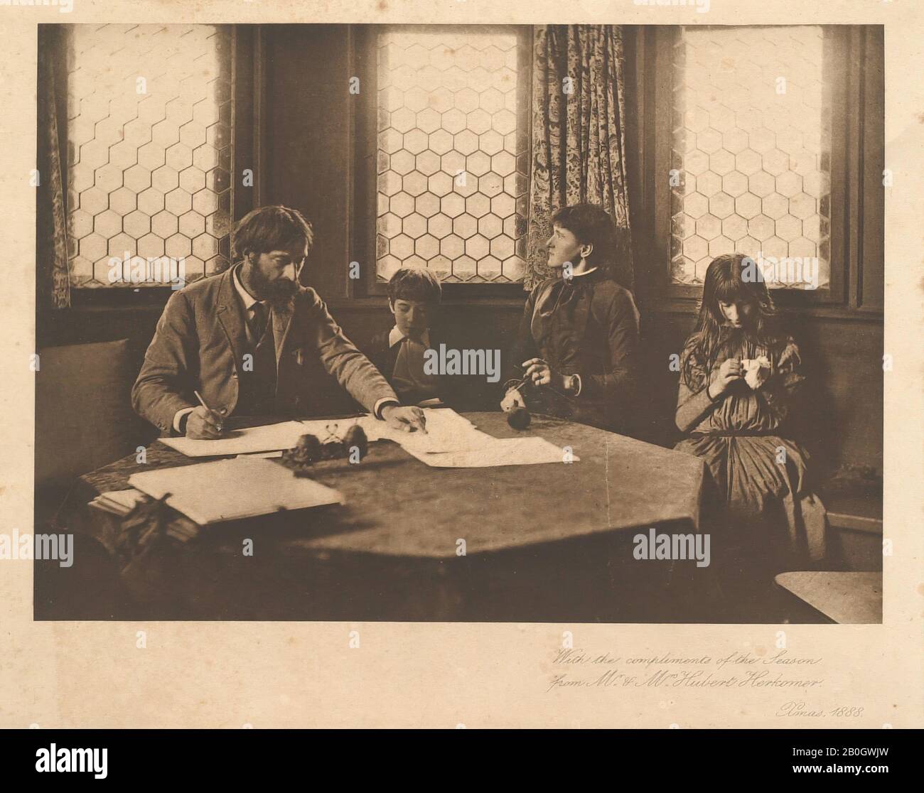 Unknown, M. et Mme Hubert Herkomer et Leurs enfants, 1888, Heliogravure sur chine colé, image : 7 5/8 x 9 11/16 in. (19,3 x 24,6 cm Banque D'Images
