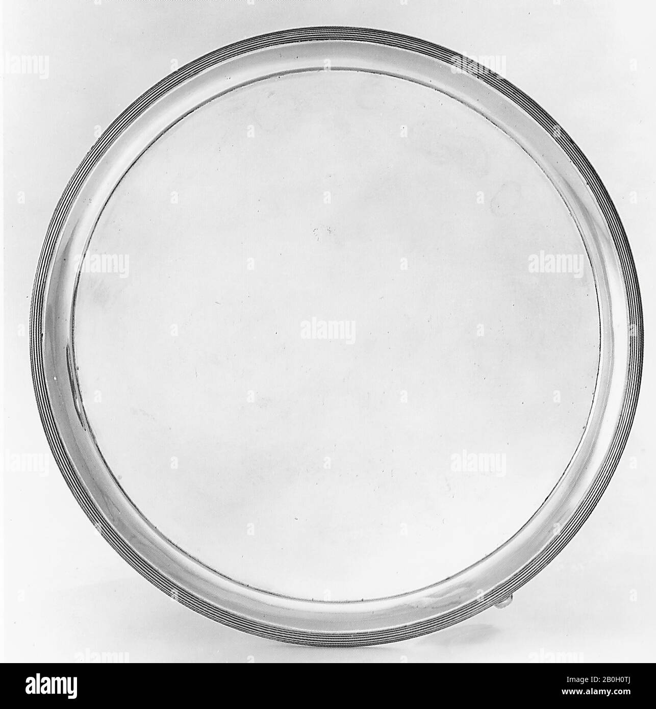 Peter et Ann Bateman, Anglais, Salver, 1791/92, argent, Total : 11 7/16 x 1 5/8 in. (29,1 x 4,1 cm Banque D'Images