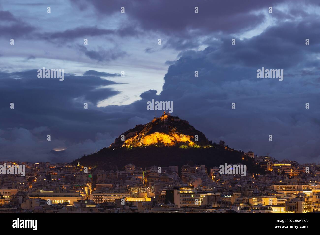 Vue de la colline Lycabettus d'aréopage Hill dans le centre d'Athènes, Grèce. Banque D'Images