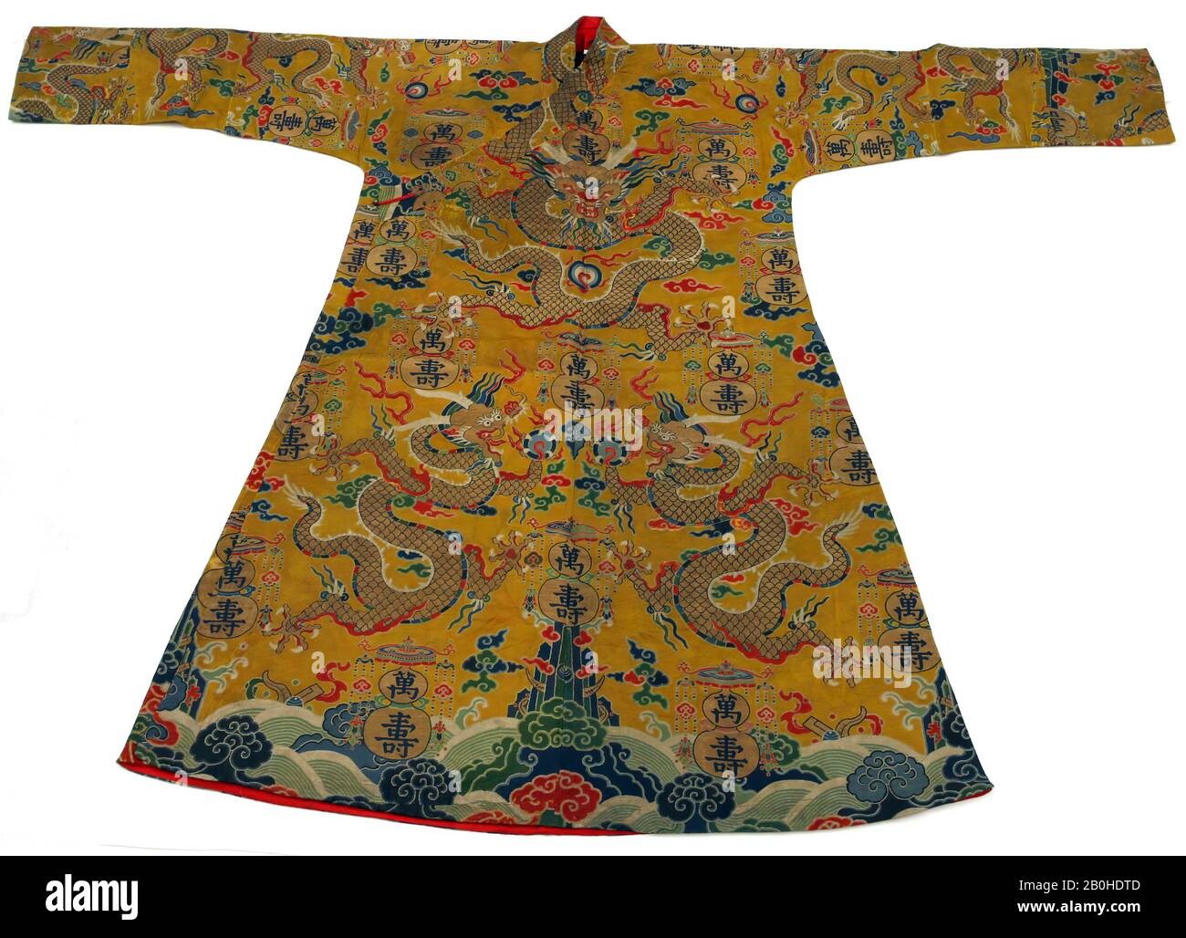 Robe (Chuba), Tibet, XVIIIe et XIXe siècle, Tibet, soie, or enveloppé, Total : 51 x 78 po. (129,5 x 198,1 cm), textiles-costumes Banque D'Images