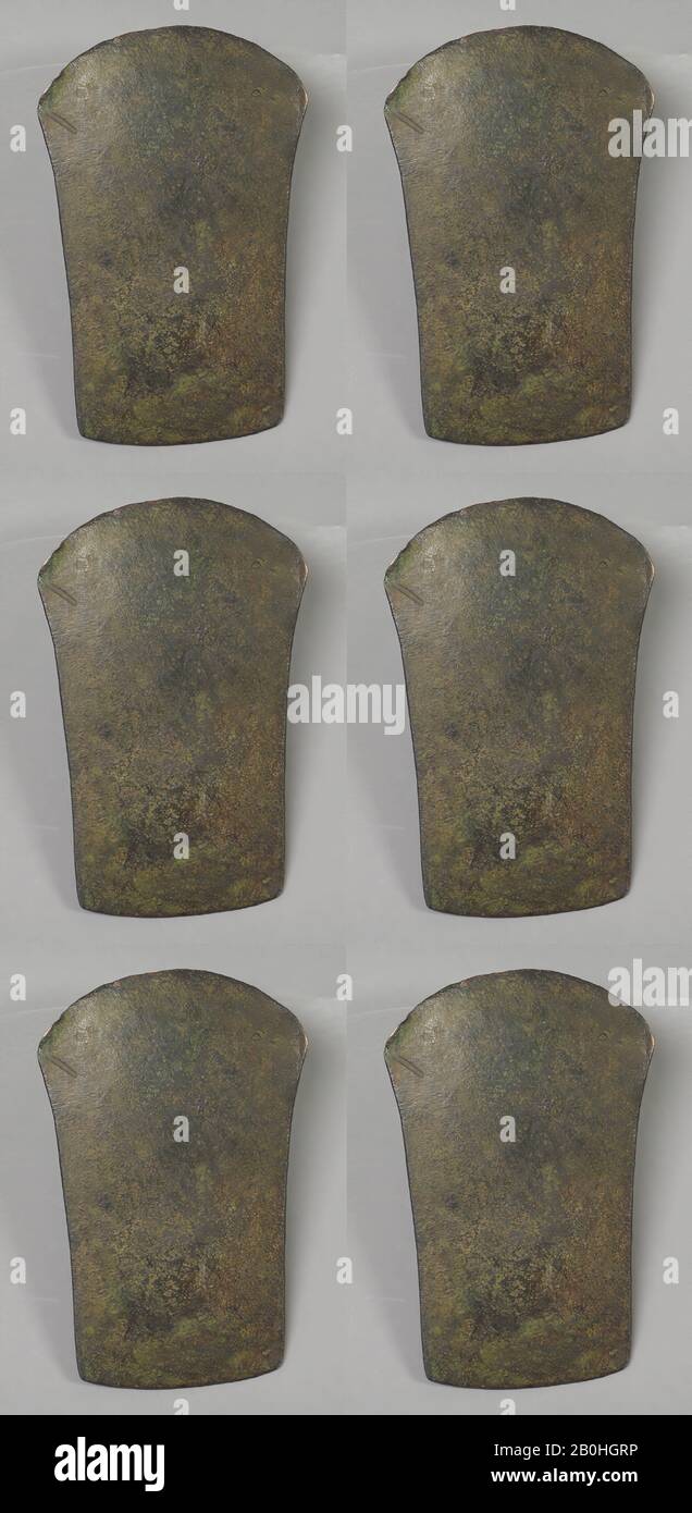 AX, Inde, 1500–500 av. J.-C., Inde, cuivre, 6 1/2 x 4 1/4 po. (16,5 x 10,8 cm), Métal Banque D'Images