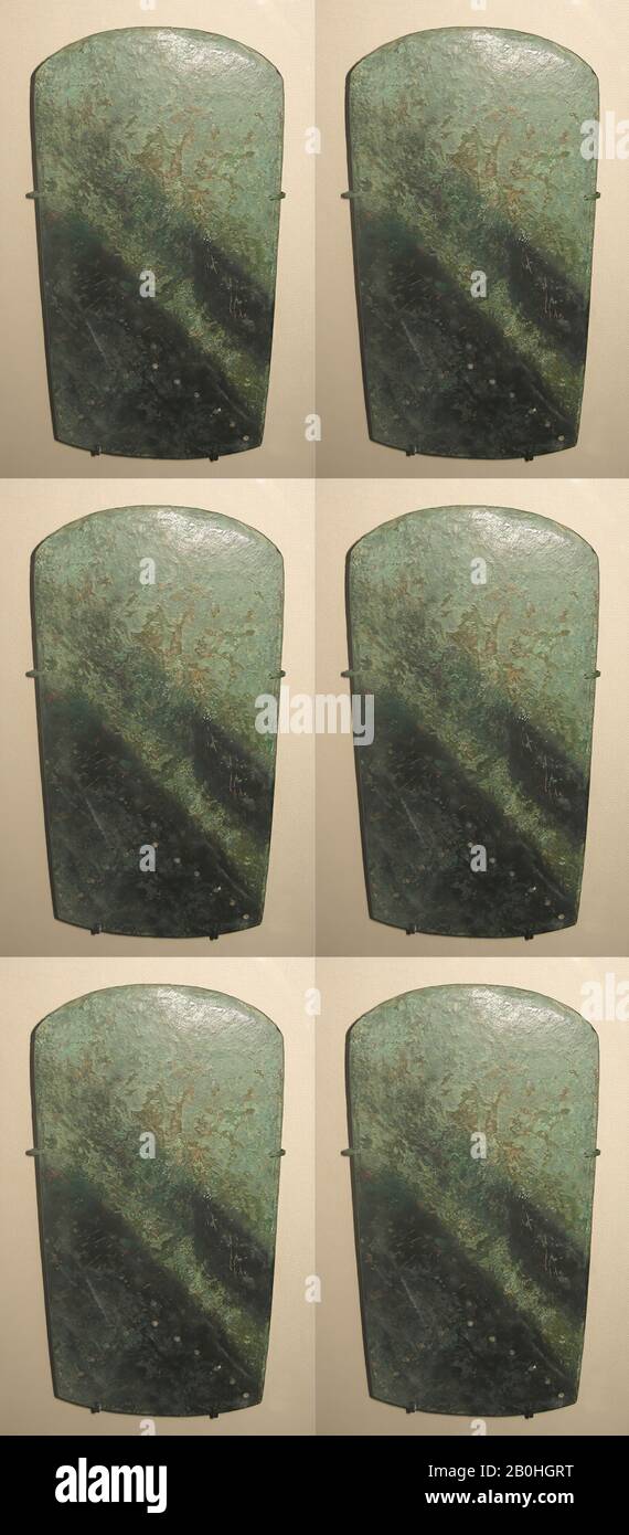 AX avec marques de perforation, Inde, 1500–1000 av. J.-C., Inde, cuivre, 10 9/16 x 5 5/8 po. (26,8 x 14,3 cm), Métal Banque D'Images