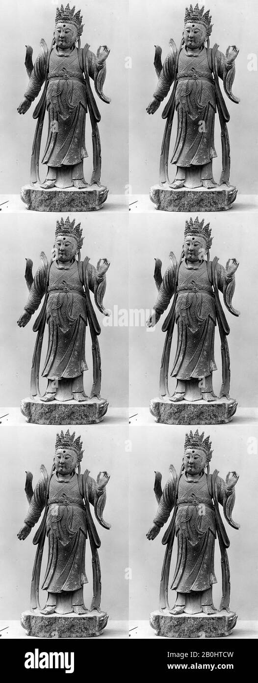 Statue de Guanyin, Chine, dynastie Ming (1368–1644), Culture : Chine, Bois, H. 35 3/4 in. (90,8 cm), Sculpture Banque D'Images