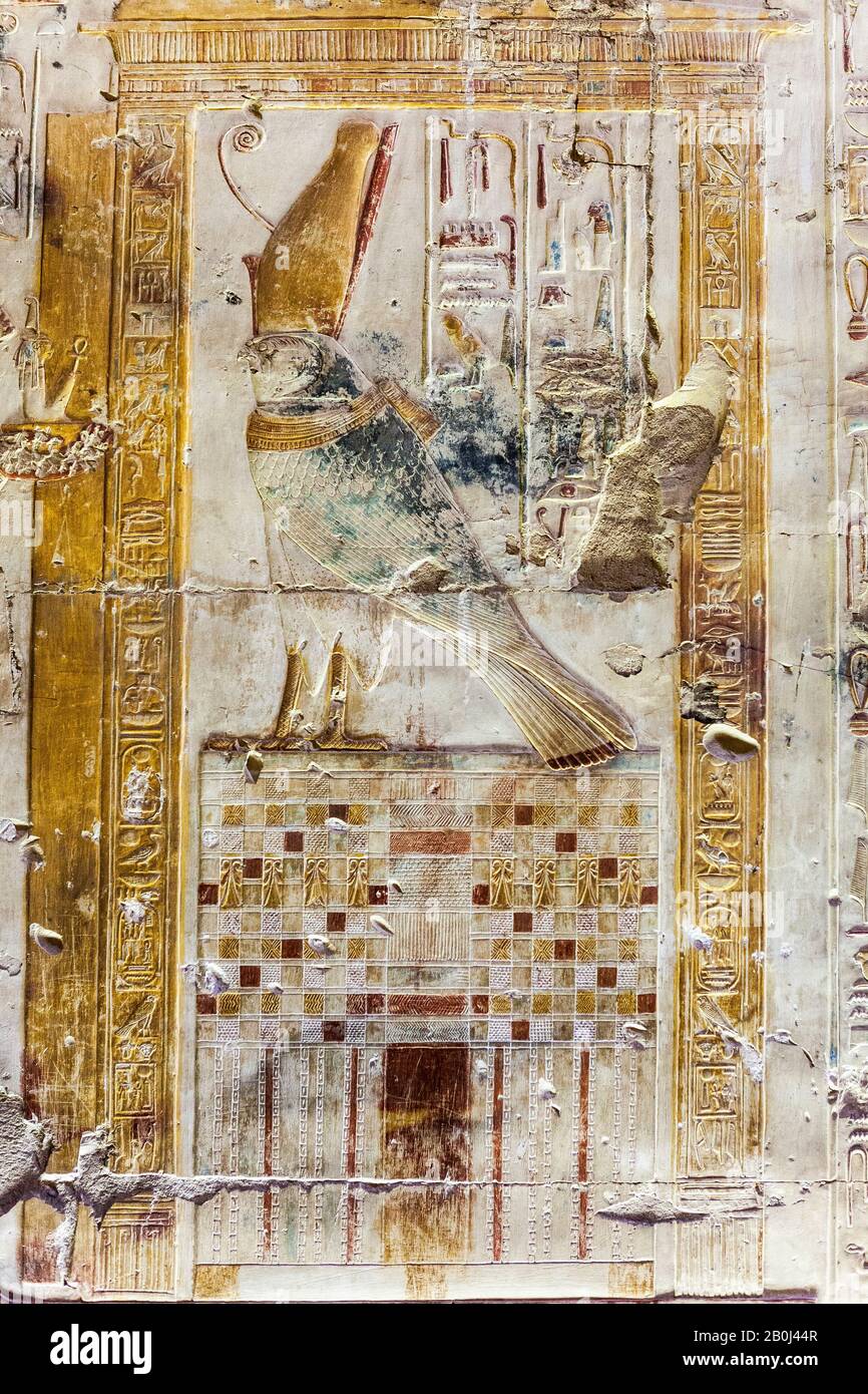 Bas-relief d'Horus dans le Temple de Seti I, Abydos Banque D'Images