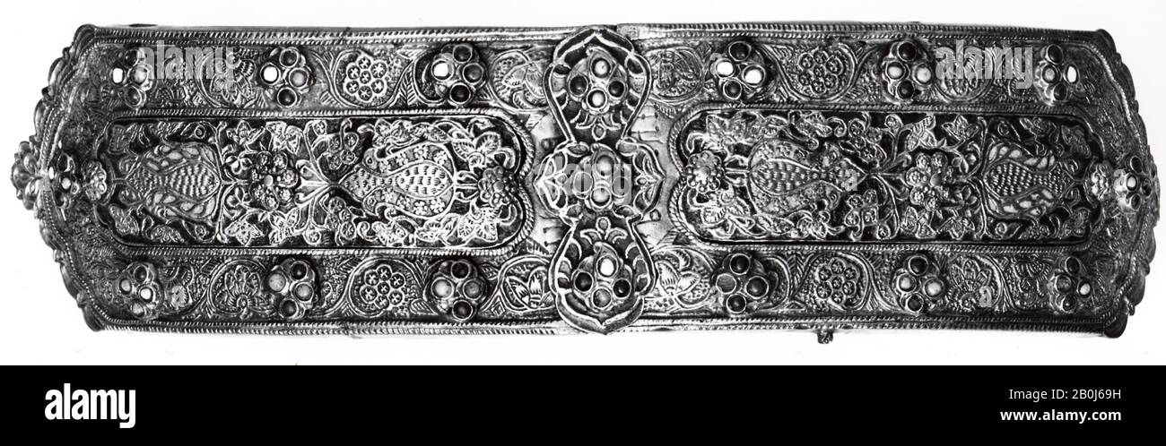 Boucle de ceinture, boucle De Ceinture, XIXe siècle, Attribuée au Caucase  ou à la Turquie, laiton, bijoux Photo Stock - Alamy