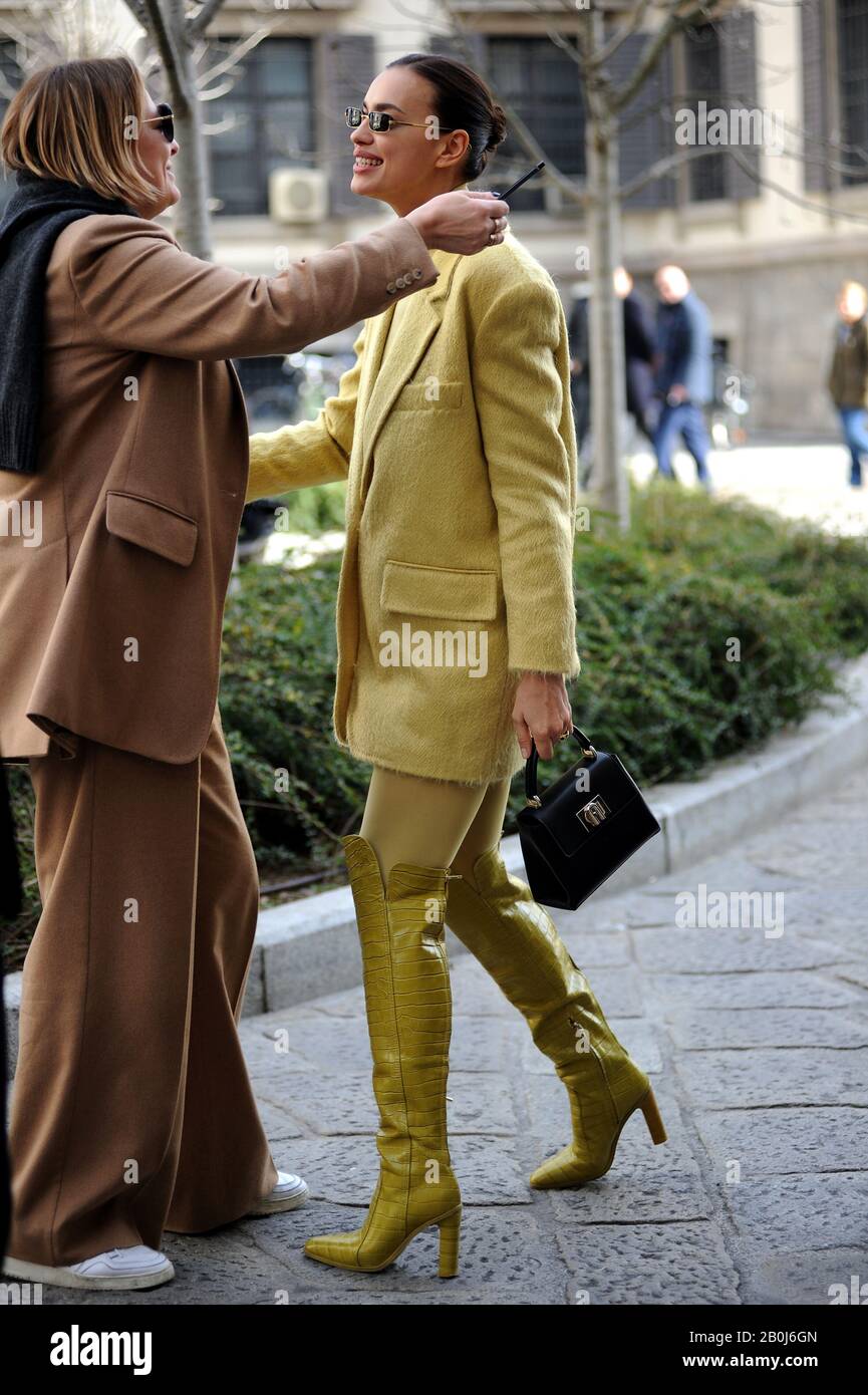Milan, Italie. 20 février 2020. Irina Shayk arrive pour l'événement Furla le modèle supérieur IRINA SHAYK arrive dans le centre de L'événement FURLA, sur la Piazza Beccaria crédit: Independent photo Agency Srl/Alay Live News Banque D'Images