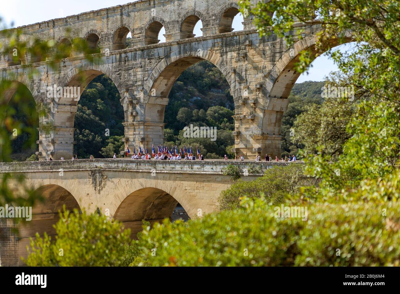 Vue sur l'ancien pont de l'aqueduc romain au Pont du Gard, France Banque D'Images