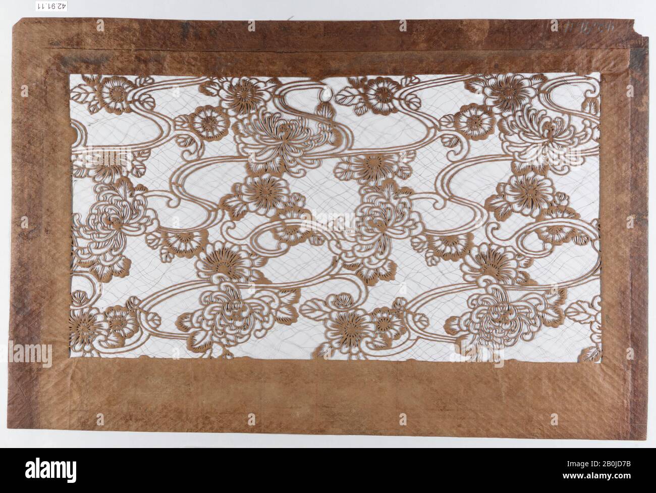 Pochoir, Japon, XIXe siècle, Japon, papier, soie, 10 3/4 x 16 1/2 po. (27,3 x 41,9 cm), pochoirs Banque D'Images