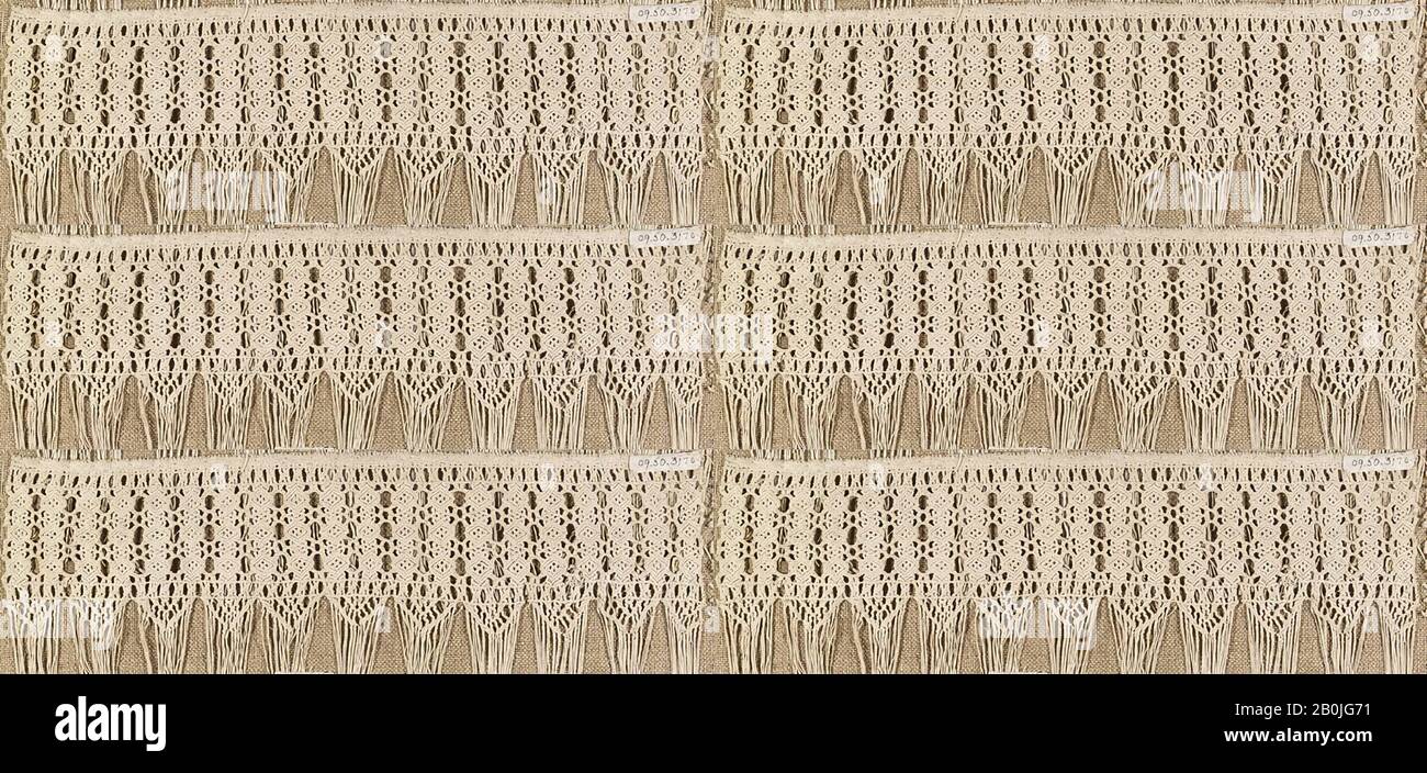 Fragment, italien ou allemand, XVIIIe siècle, italien ou allemand, Macrame, L. 10 1/2 x W. 5 3/4 pouces, 26,7 x 14,6 cm, textiles-lacets Banque D'Images