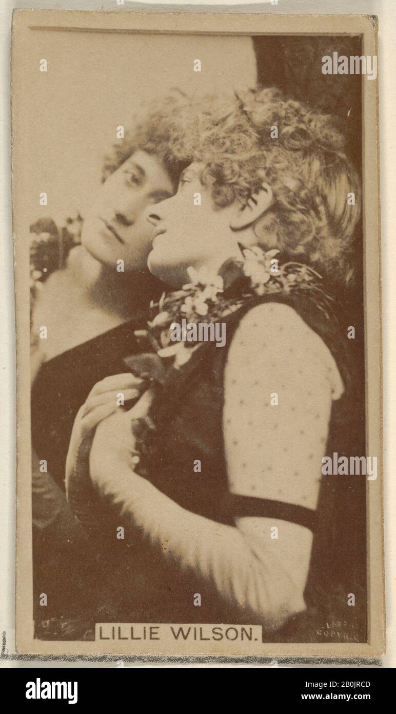 Publié par Allen & Ginter, Lillie Wilson, de la série Acteurs et Acteresses (N 45, Type 8) pour Virginia Brights Cigarettes, CA. 1888, photo d'Albumen, feuille : 2 5/8 x 1 1/2 po. (6,6 x 3,8 cm Banque D'Images