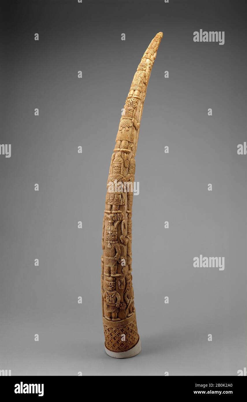 Autel Tusk, peuples Edo, 1888–97, Nigeria, Cour du Bénin, peuples Edo, Ivoire, H. 44 x circonférence 12 3/8 po. (111,8 x 31,5 cm), sculpture os/ivoire Banque D'Images