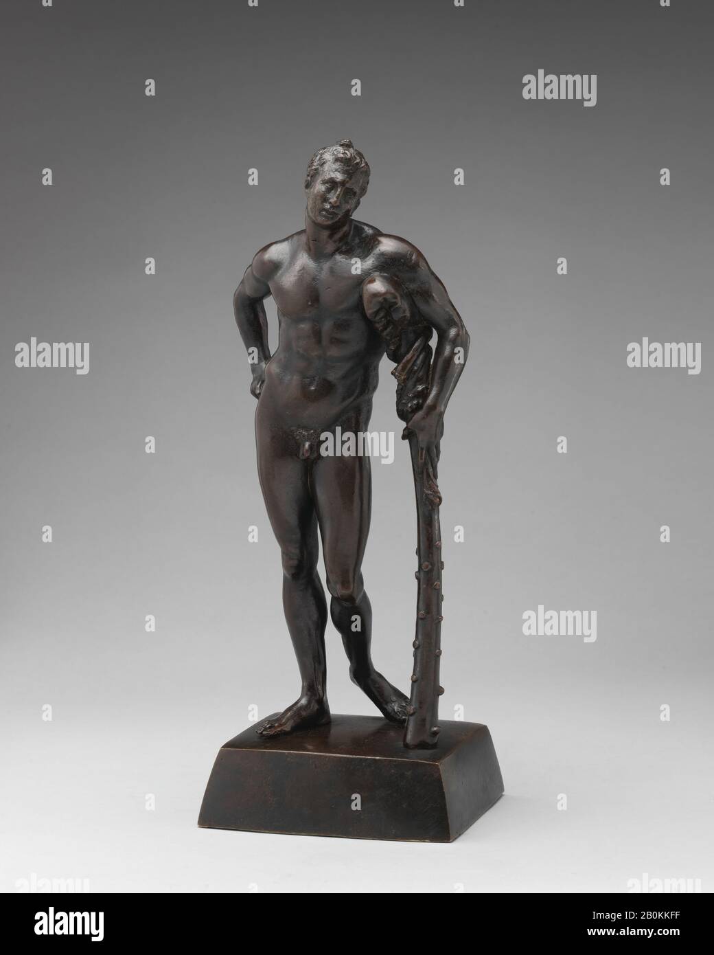 Hercules Leaning on a Club, Italien, XVIIe siècle, Italien, Bronze, hauteur: 12 7/8 po. (32,7 cm), Sculpture-Bronze Banque D'Images