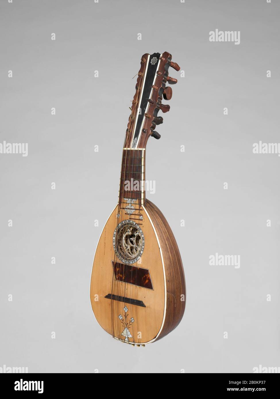 Mandoline, italien, XIXe siècle, Italie, italien, bois, divers matériaux, L. 1 ft. 10 po., 8 po., corde-Lordophone-Lute-plucked-fretted Banque D'Images