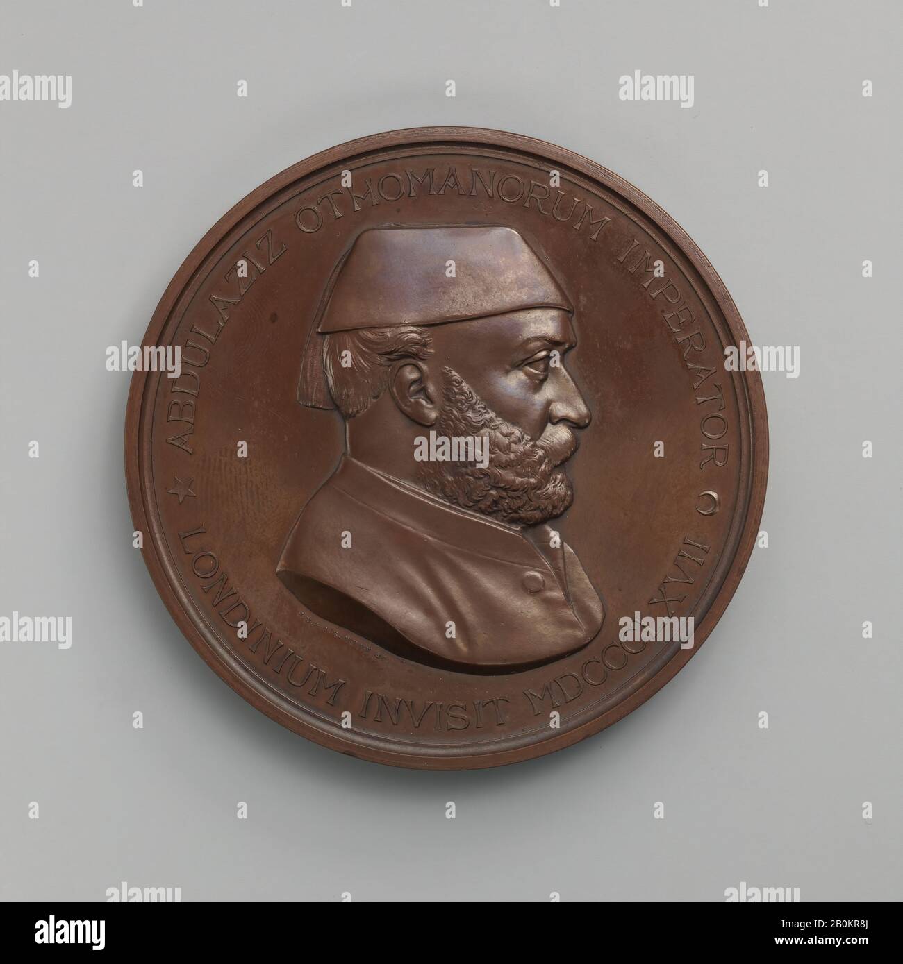 Médaillée : Alfred Benjamin Wyon, En Mémoire De La Visite Du Sultan Turc Abdul-Aziz À Londres, 1867, Britannique, Médaillé : Alfred Benjamin Wyon (Britannique, 1837–1884), Médaillé : Joseph Shepherd Wyon (Britannique, 1836–1873), 1867, Britannique, Bronze, Frappé, Diamètre : 3 Po. (7,6 cm), médailles et Plaquettes Banque D'Images